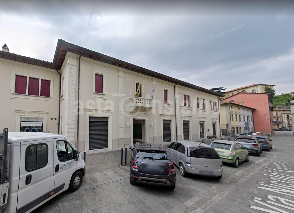 Appartamento Via Nicolò Gentili 5 SANTA SOFIA  di 117,00 Mq. oltre due Autorimesse