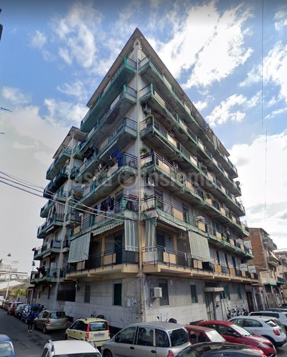 Appartamento via Giuseppe Poulet 57/A CATANIA  di 110,93 Mq.