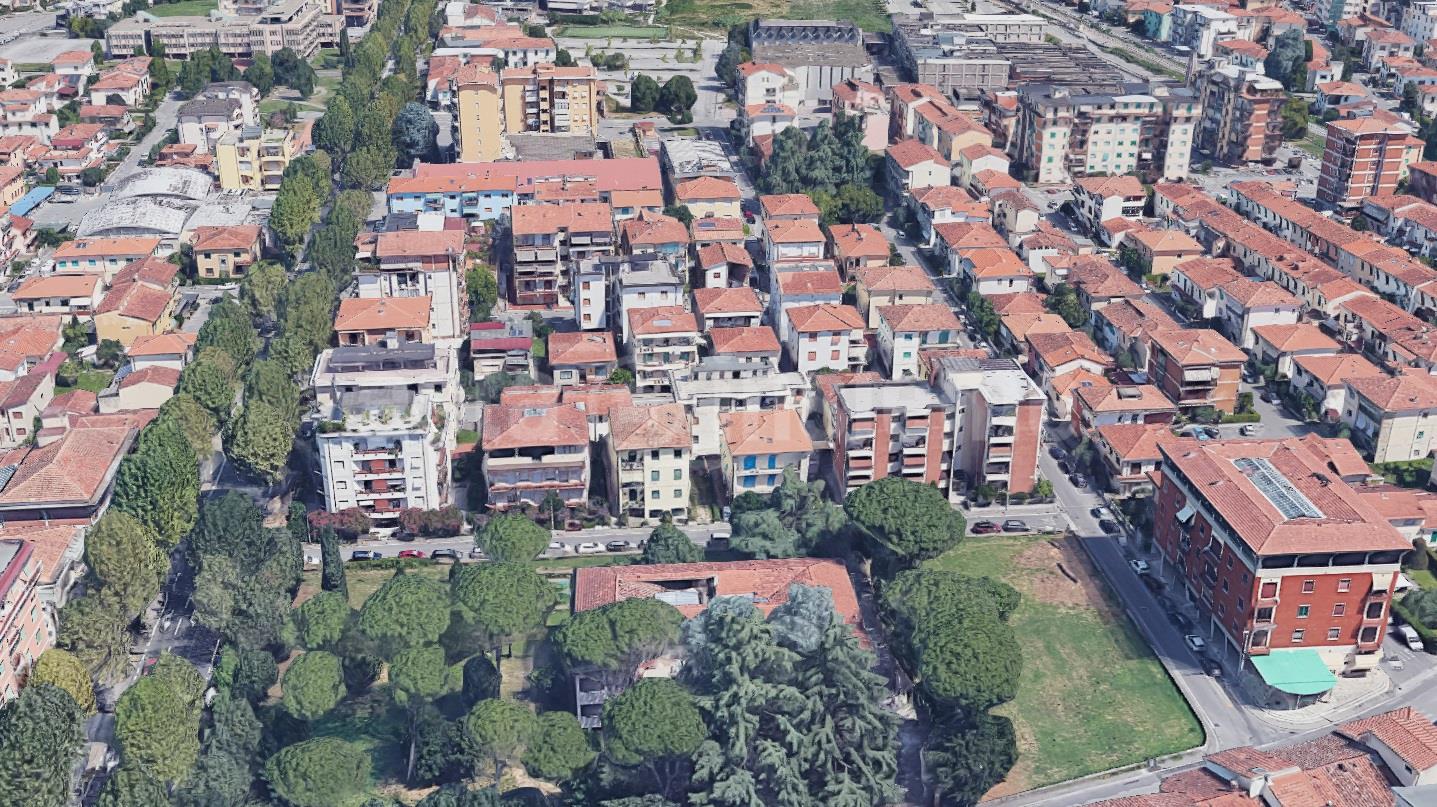 Compendio immobiliare Via Gioacchino Rossini 40 PISTOIA  di 1693,80 Mq. oltre Appartamento