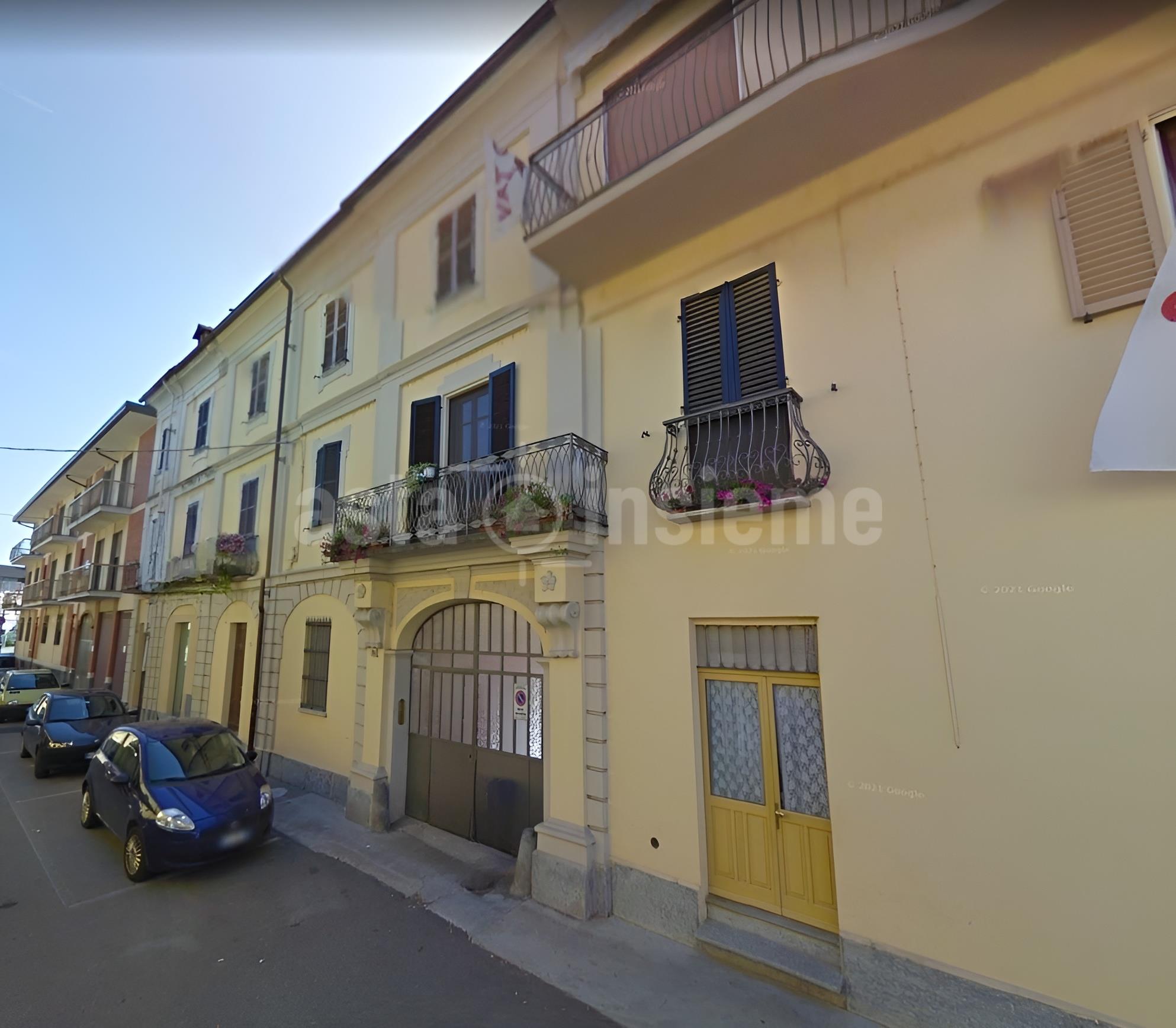 Appartamento Via Camillo Cavour 13 MONTANARO di 73,00 Mq. oltre deposito 