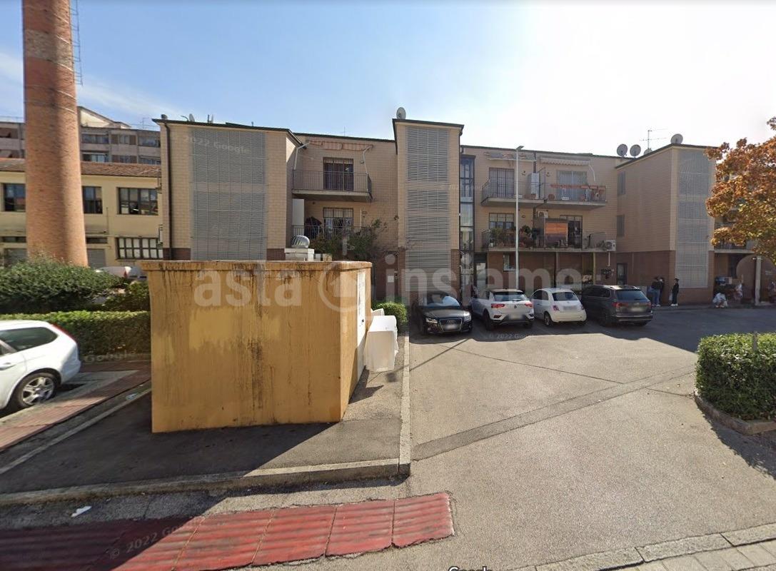 Appartamento, 86 Mq, Vendita - Prato (Prato)