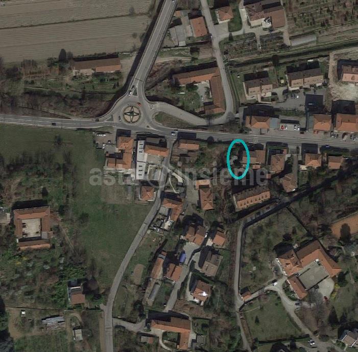 Appartamento Via Torino 2 CASTIGLIONE TORINESE  di 121,10 Mq. suddiviso in due unità abitative oltre Box