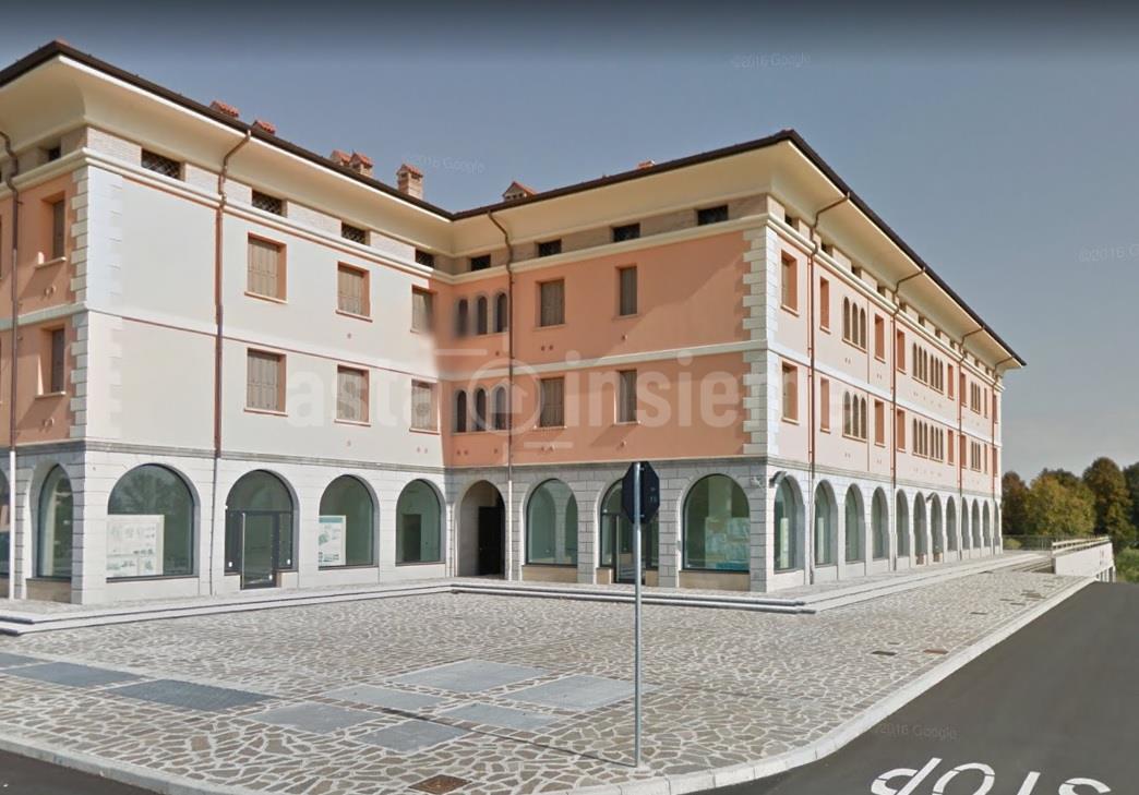 Compendio immobiliare Via Roma SNC Castiraga Vidardo di 5.449,00 Mq. 