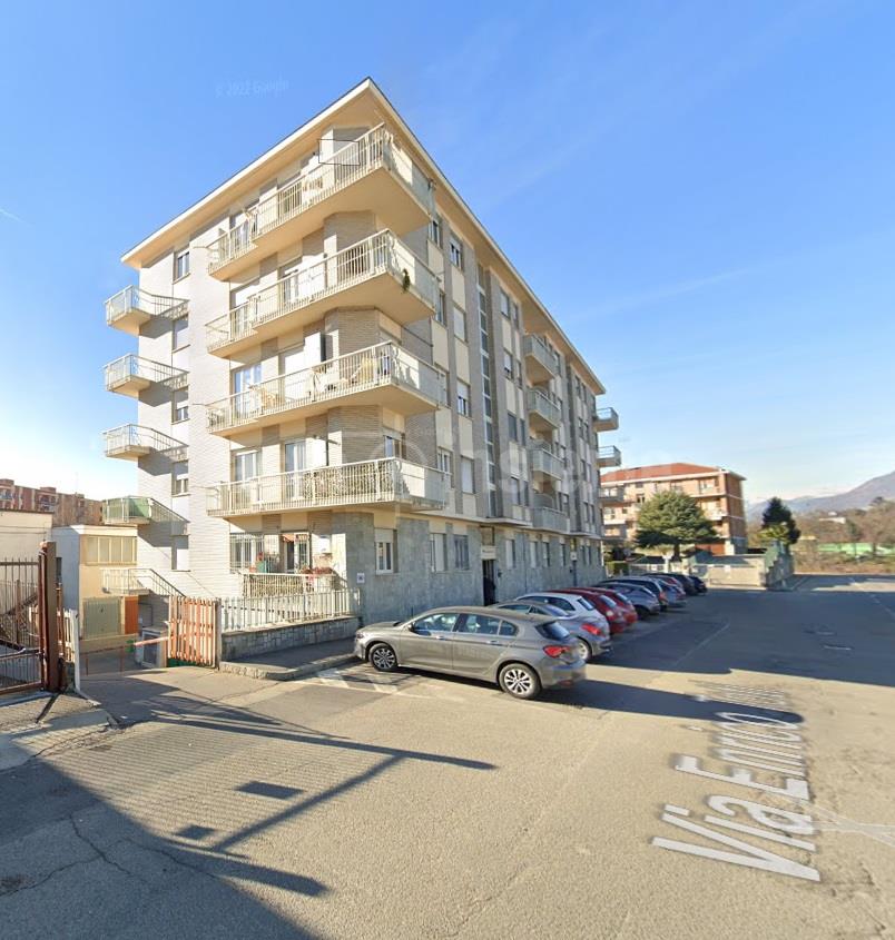 Appartamento 50 % di Diritto di Piena proprietà  via Enrico Toti 3 RIVOLI di 80,00 Mq.